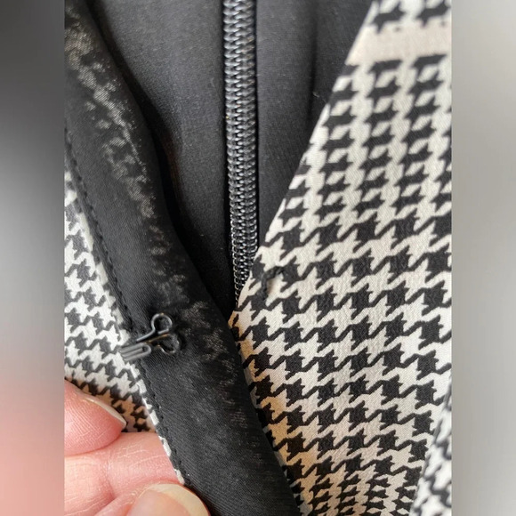 L'AGENCE Julia Plaid Jumpsuit In Black Multi Size 8 Sleeveless 100% Silk - Picture 8 of 13